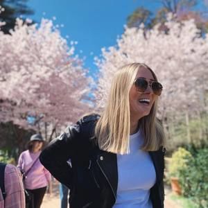 Meet your Posher, Nina